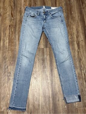 Rag & Bone Dre Jeans Women's 24 Slim Fit Frayed Hem Low Rise in Freemont Wash